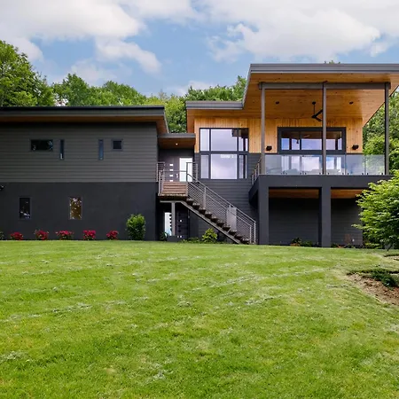 The Retreat At Valley Bear Farms